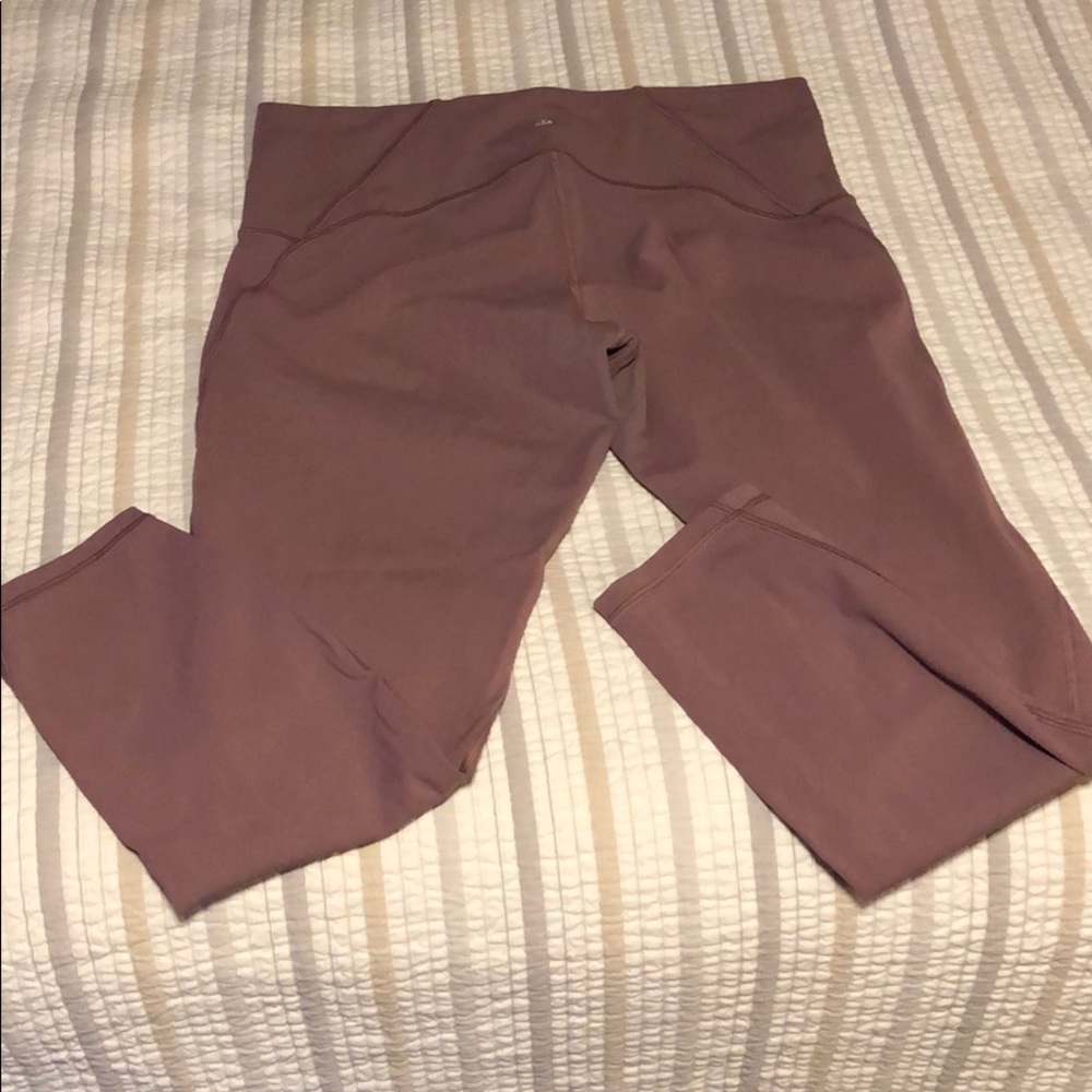 Lululemon Pant ? Unknown Style